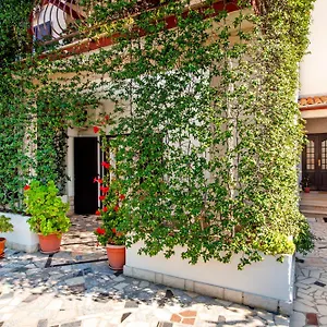 Anamarija Apartman