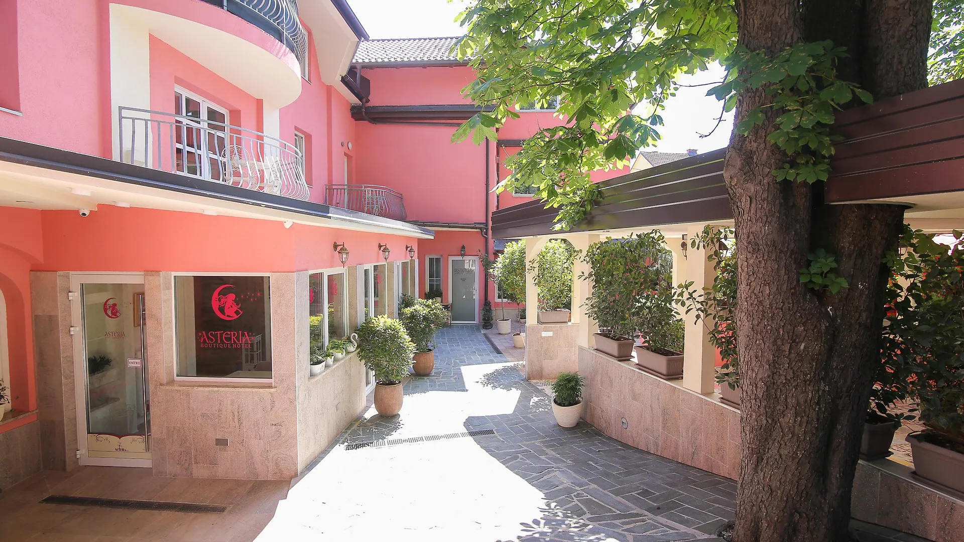 Boutique Hotel Asteria Ljubljana 3*,  Slovenien