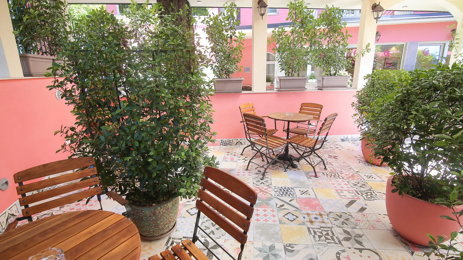 Boutique Hotel Asteria Ljubljana 3*,